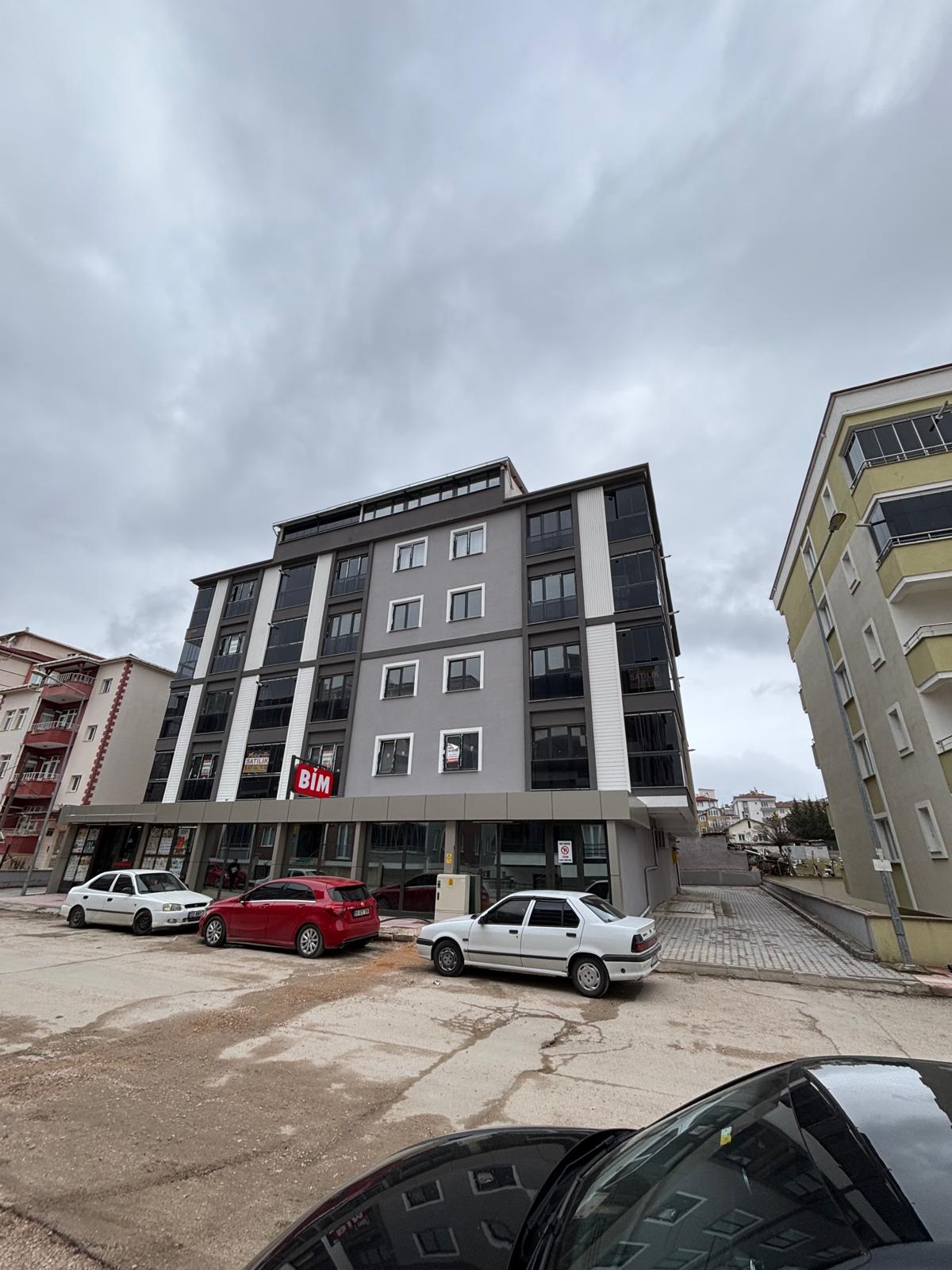MABEL'DEN KAFELER CADDESİNE YAKIN SIFIR DAİRE